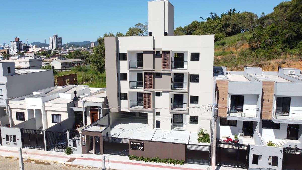 Apartamento no bairro Areias - Apartamento em Areias, Camboriú - à venda - Roseli Imóveis