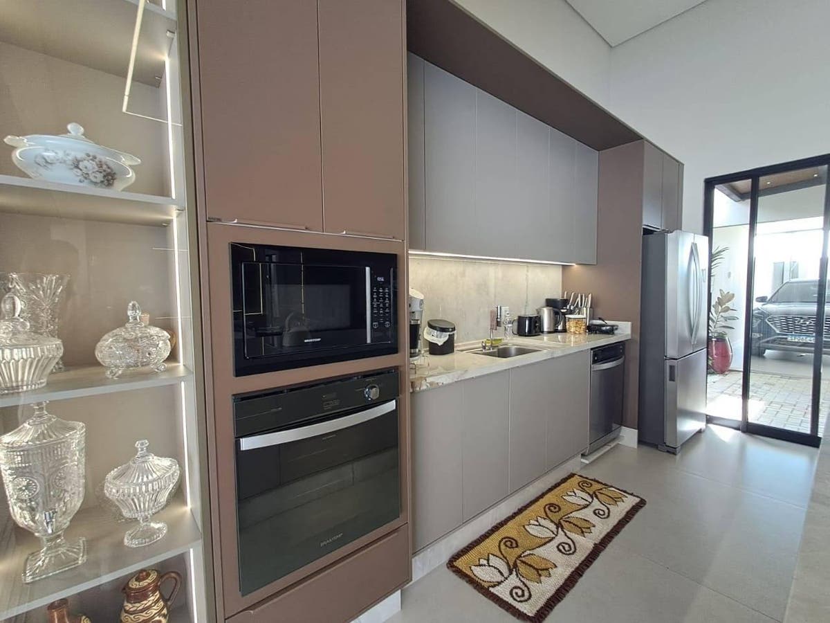 Casa com 3 quartos, 3 suítes