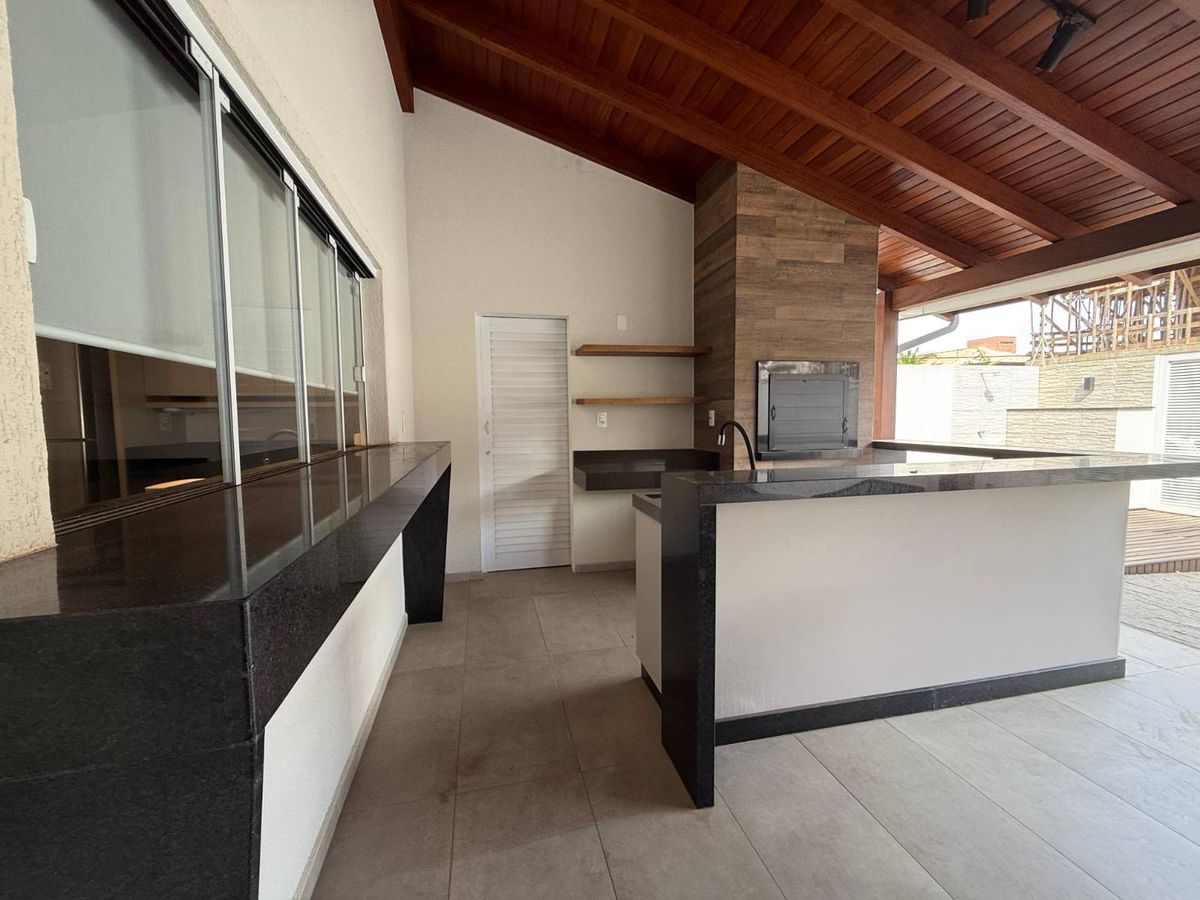 Casa de praia à venda Praia Mariscal Bombinhas SC - Apartamento em Canto Grande, Bombinhas - à venda - Imobiliária Rota do Sol