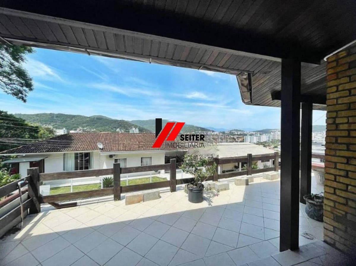 Casa para alugar no Itacorubi com 3 quartos - Casa em Itacorubi, Florianópolis - para locação - Seiter Imobiliária