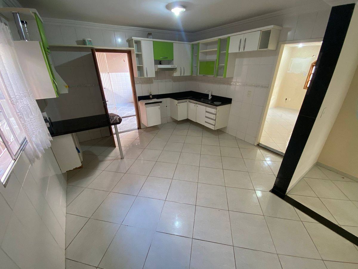 Casa com 3 quartos, Mata da Serra - Serra - Casa em Mata da Serra, Serra - para locação - MIRANDA NEGÓCIOS E IMÓVEIS LTDA