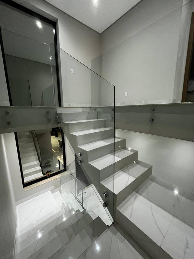 Vende-se Casa Semi Mobiliada no Belvedere II em Cuiabá/MT - Casa de Condomínio em Jardim Imperial, Cuiabá - à venda - Prime House Inteligência Imobiliária