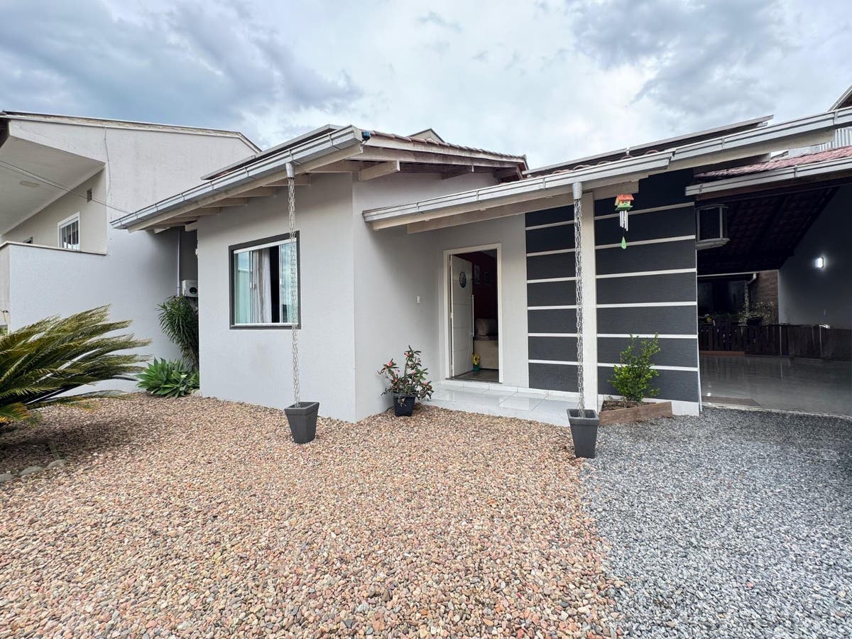 Casa Residencial Semimobiliada Bairro Rau - Casa em Rau, Jaraguá do Sul - à venda - MEGA Empreendimentos Imobiliários