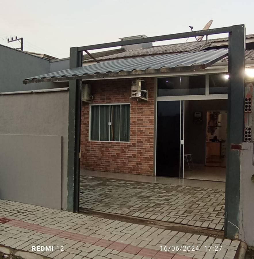 CASA À 1KM DO MAR NO BAIRRO QUINTA DOS AÇORIANOS - Barra Velha/SC - Casa em Quinta dos Açorianos, Barra Velha - à venda - CST SOLUÇÕES IMOBILIARIA LTDA