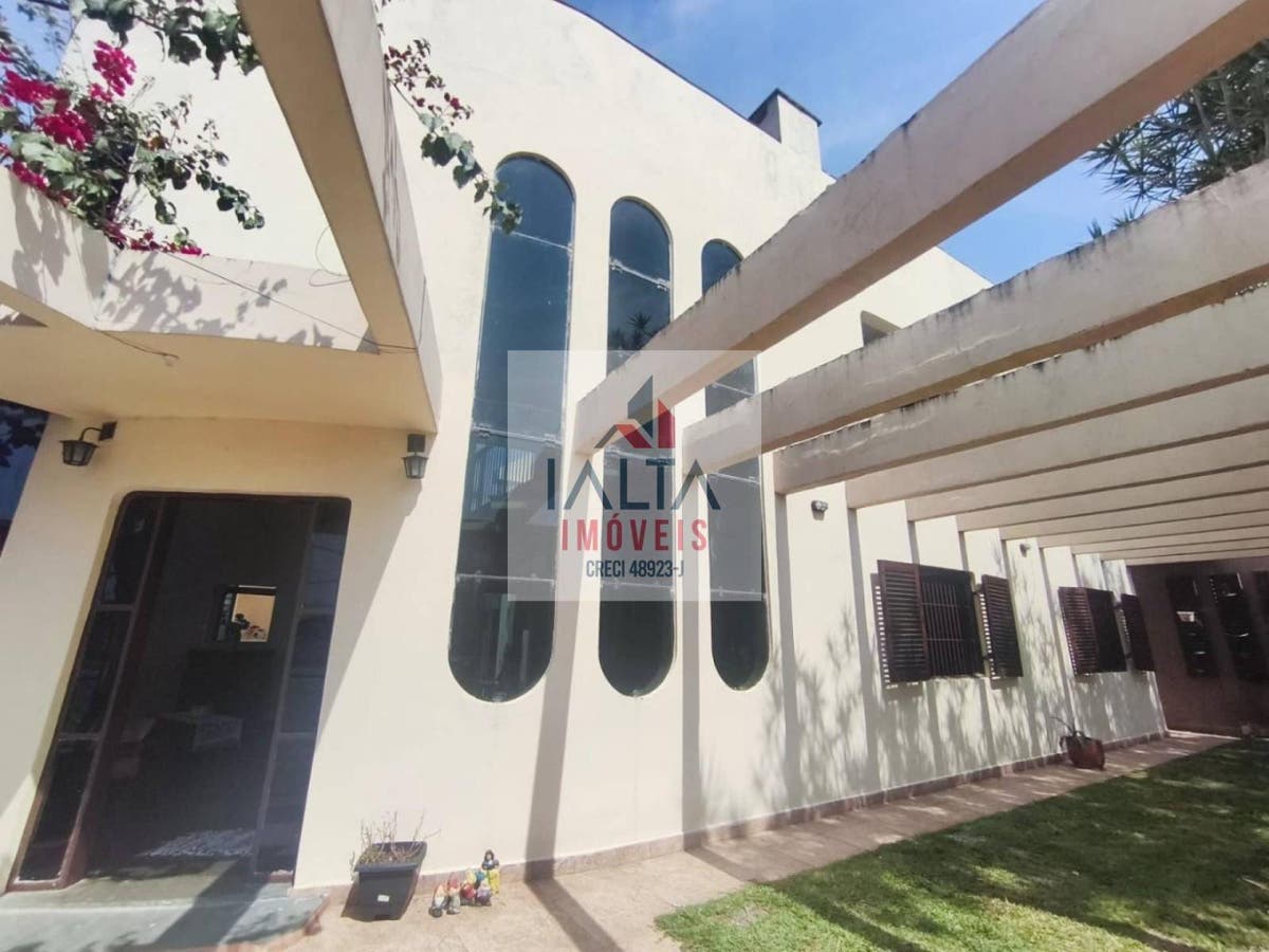 Casa Ampla com Piscina à Venda no Pontal de Santa Marina – 5 Dormitórios | 2 Suítes | 283m² - Casa em Pontal de Santa Marina, Caraguatatuba - à venda - IALTA IMOVEIS LTDA