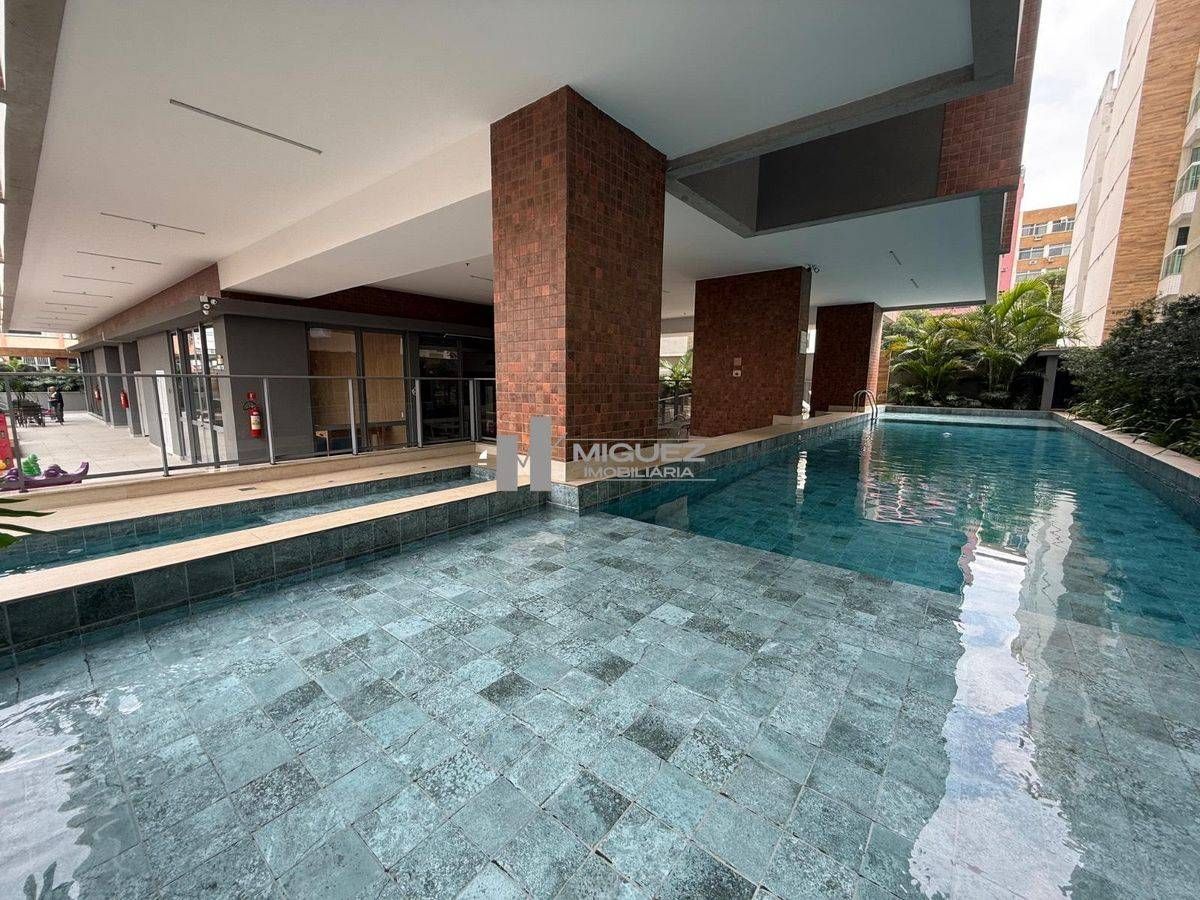 Excelente Apartamento à Venda na Tijuca! 2 Quartos (1 Suíte), Sala com Varandão, Cozinha Planejada e 1 Vaga. Colado na Praça Afonso Pena, com Decoração Moderna - Apartamento em Tijuca, Rio de Janeiro - à venda - MIGUEZ IMOBILIÁRIA