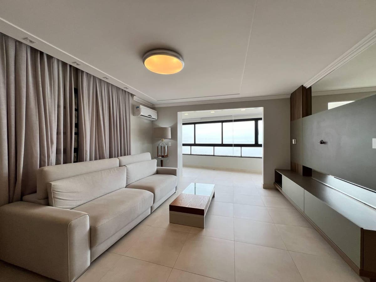 Apartamento Frente Mar Reformado 03 Suites e 02 Vagas | Mobiliado na Barra Sul para Locação - Apartamento em Centro, Balneário Camboriú - para locação - Desc Imóveis