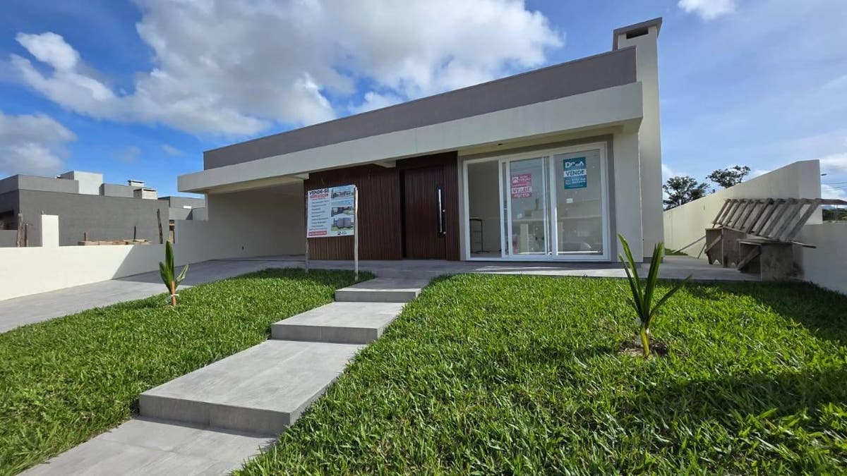 Casa com 3 quartos à Venda, Bosques de Albatroz - Osório - Casa em Bosques de Albatroz, Osório - à venda - Famer Negócios Imobiliários LTDA