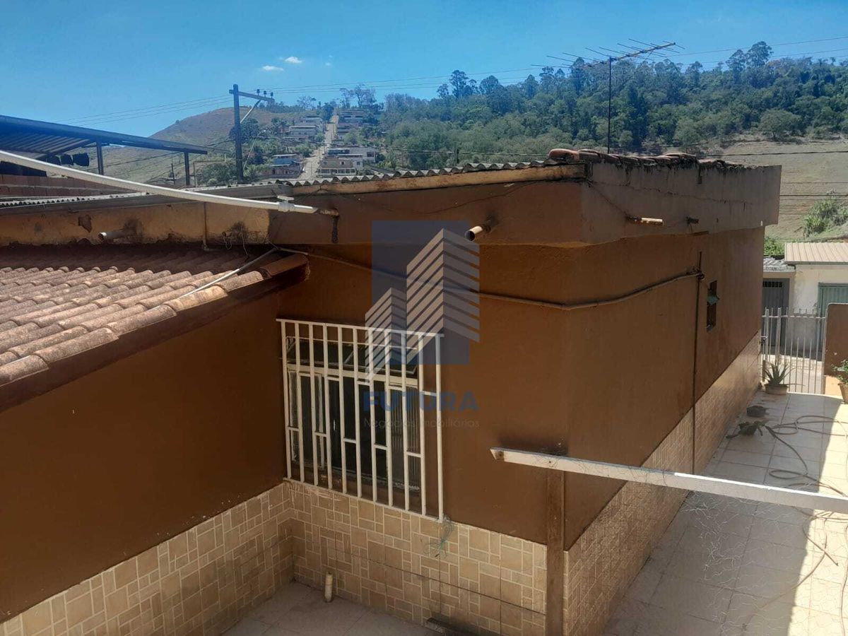 CASA COM QUINTAL À VENDA NO BAIRRO NOVO SILVESTRE, VIÇOSA/MG - Casa em Novo Silvestre, Viçosa - à venda - FUTURA EMPREENDIMENTOS E NEGÓCIOS IMOBILIÁRIOS EIRELI. -ME