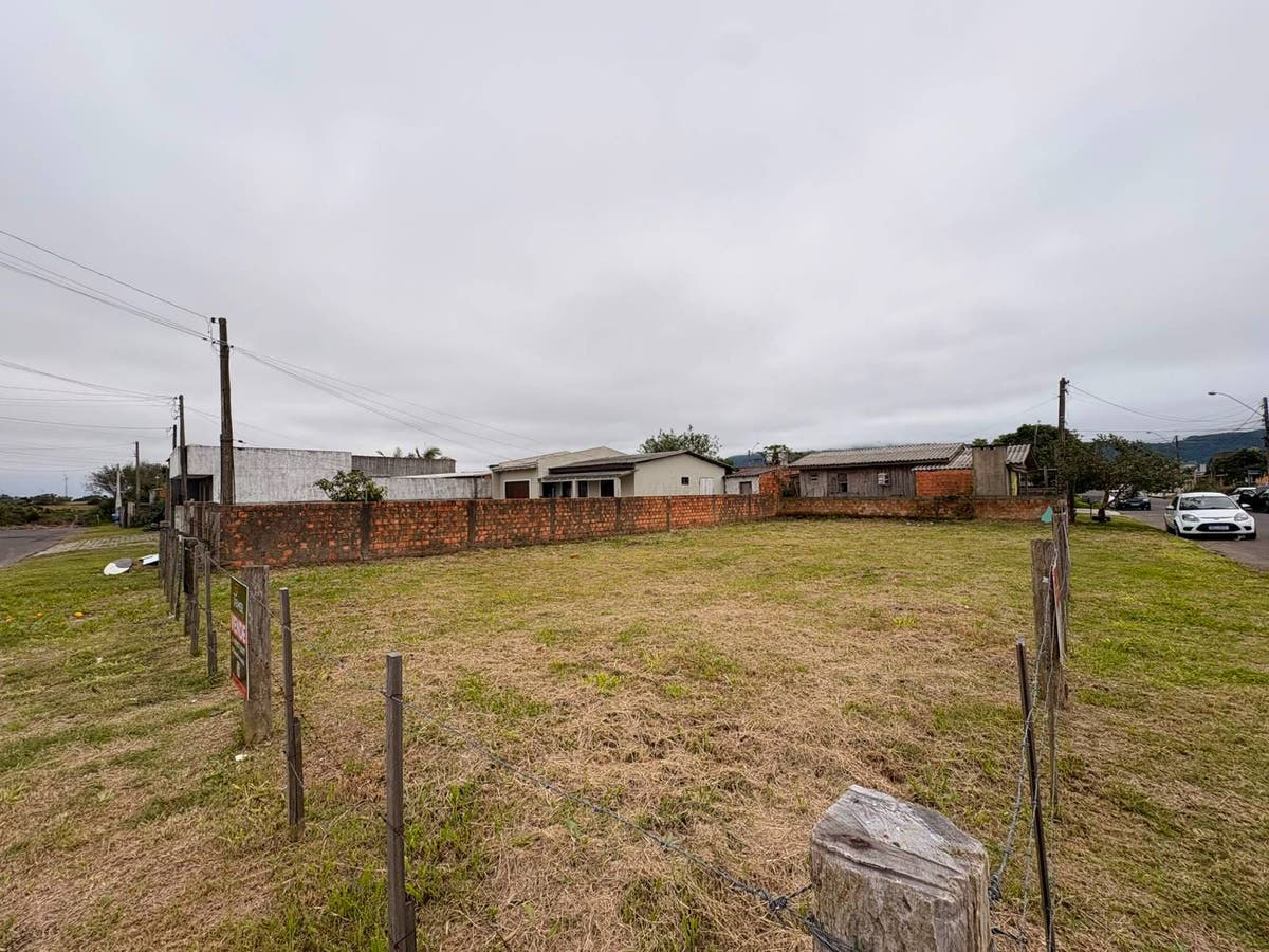 Terreno de esquina com 25 metros de frente - Lote/Terreno em Albatroz, Osório - à venda - Famer Negócios Imobiliários LTDA