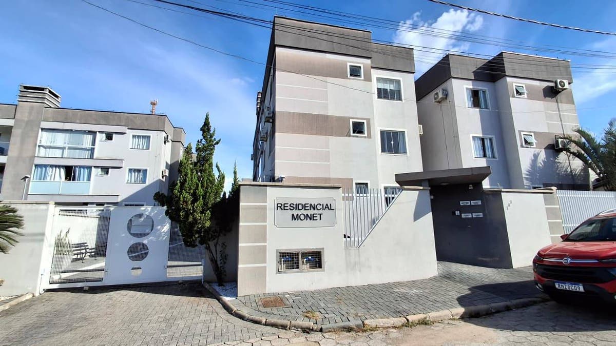 Residencial Monet com 3 Dormitórios - Apartamento em Centro, Guaramirim - à venda - Guara Imóveis Ltda