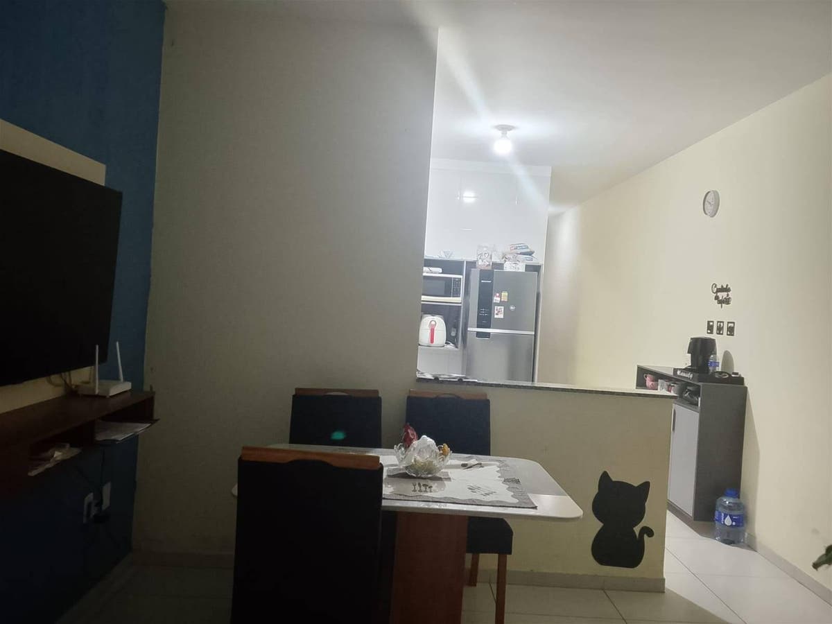 Não há fachada visível na imagem.