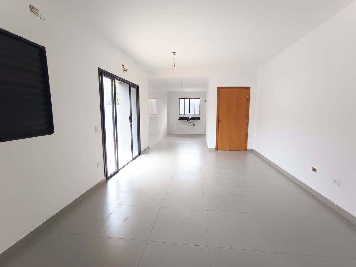Studio à venda no Massaguaçú com 1 quarto e amplo terreno em Caraguatatuba - Flat/Loft/Estúdio em Massaguaçu, Caraguatatuba - à venda - IALTA IMOVEIS LTDA