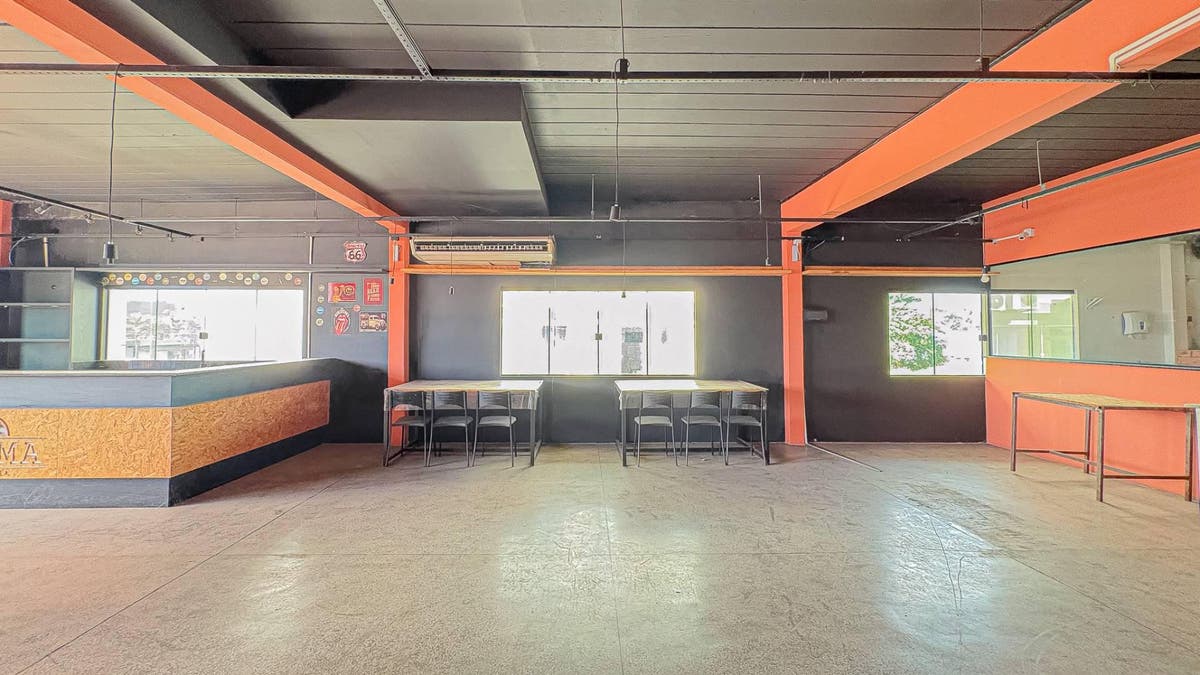 Sala Comercial Mobiliada com 300m2 na Itoupavazinha! - Comercial em Itoupavazinha, Blumenau - para locação - CONCEITO IMOBILIARIA LTDA