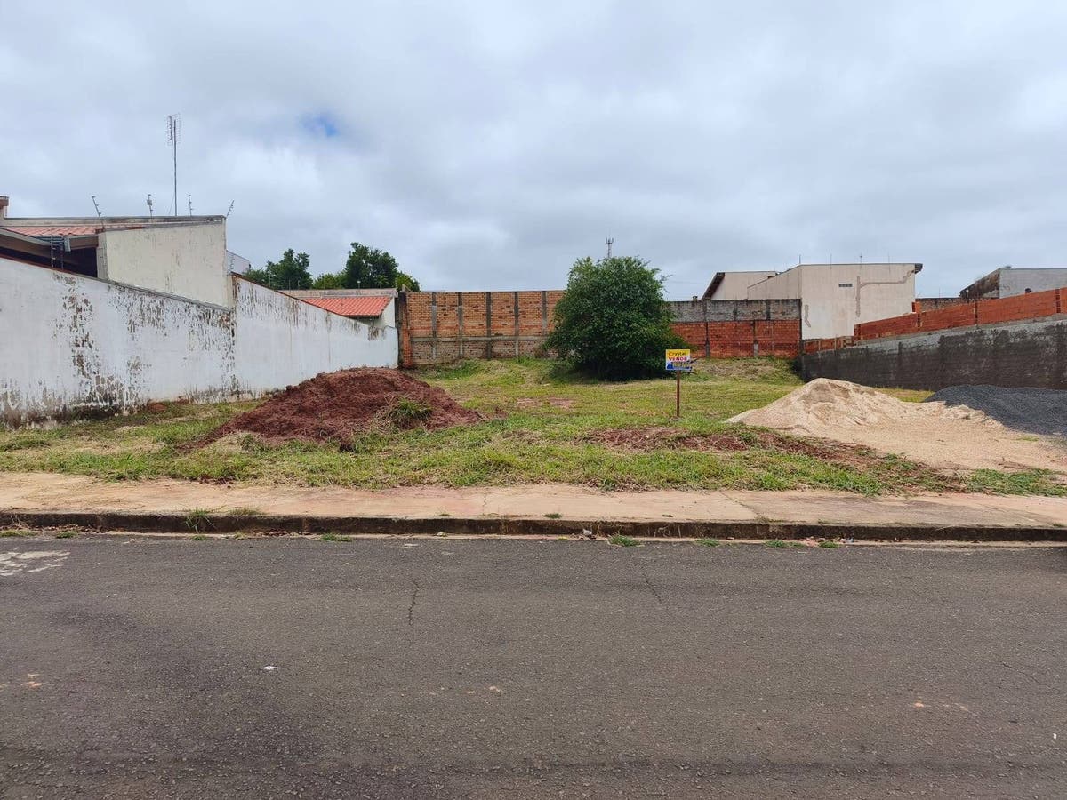 Terreno à Venda com 420 m² em Jardim Europa 2 - Avaré - Lote/Terreno em Jardim Europa II, Avaré - à venda - CRYSTAL IMÓVEIS
