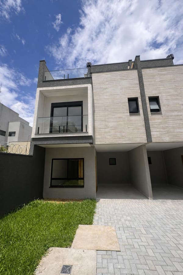Venda Sobrado com terraço no Água Verde em Curitiba Pr - Sobrado em Água Verde, Curitiba - à venda - BlueHouse