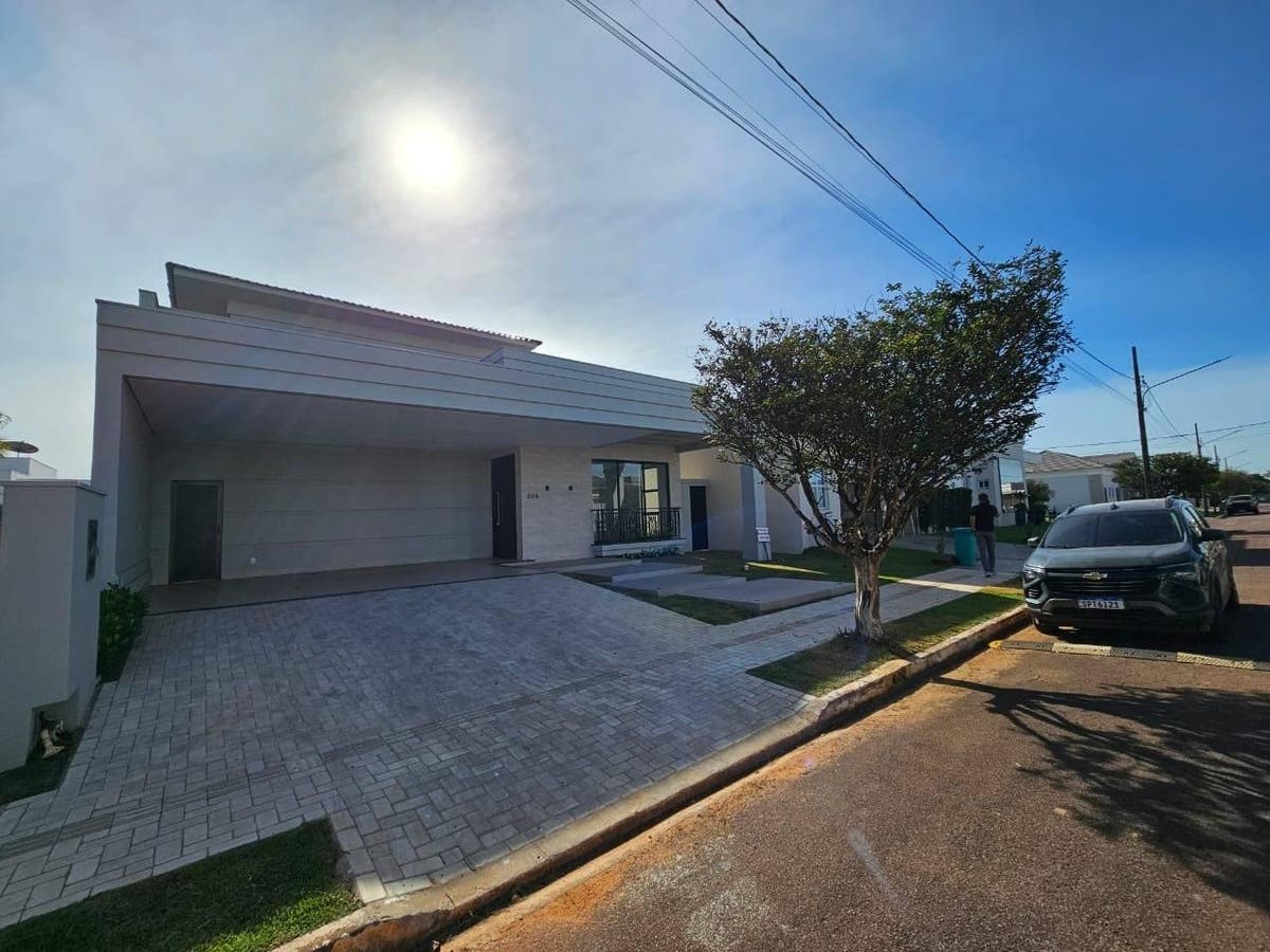 Casa com 3 quartos, 3 suítes - Condomínio Ilha Bela, Sorriso