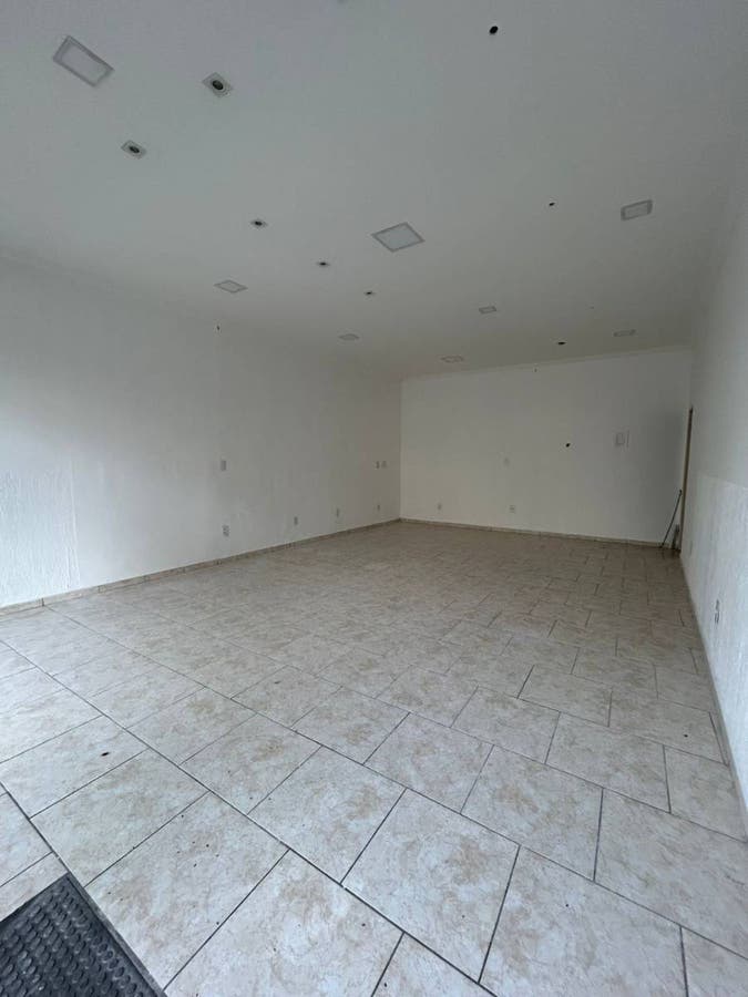 Comercial em Centro, São Lourenço com 60 m² disponível para aluguel R$ 3.900,00 - Comercial em Centro, São Lourenço - para locação - Leticia Noronha Imóveis