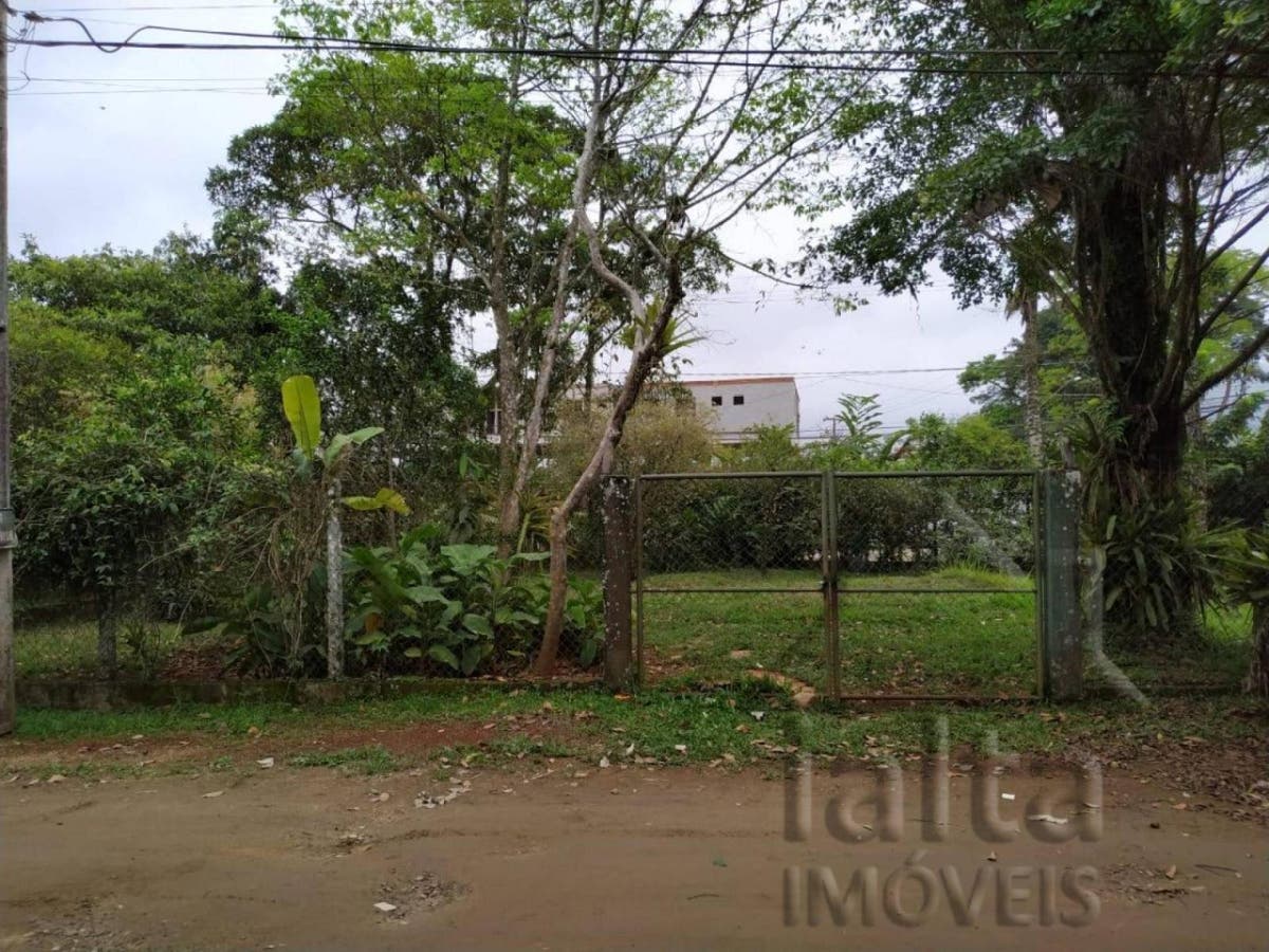 EXCELENTE LOTE NO BAIRRO DO PEREQUÊ-AÇU - PERTINHO DA PRAIA! - Lote/Terreno em Perequê Açú, Ubatuba - à venda - IALTA IMOVEIS LTDA