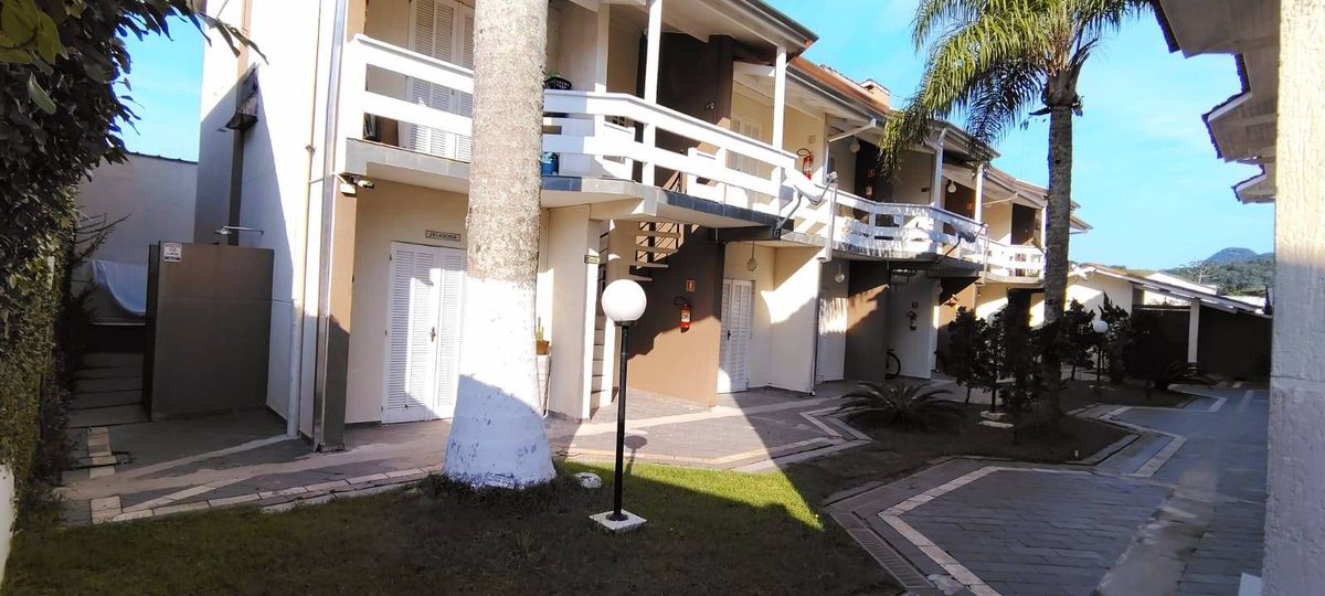 Sobrado em Condomínio - Praia do Capricórnio - Casa de Condomínio em Capricórnio II, Caraguatatuba - à venda - Sileyne Imóveis