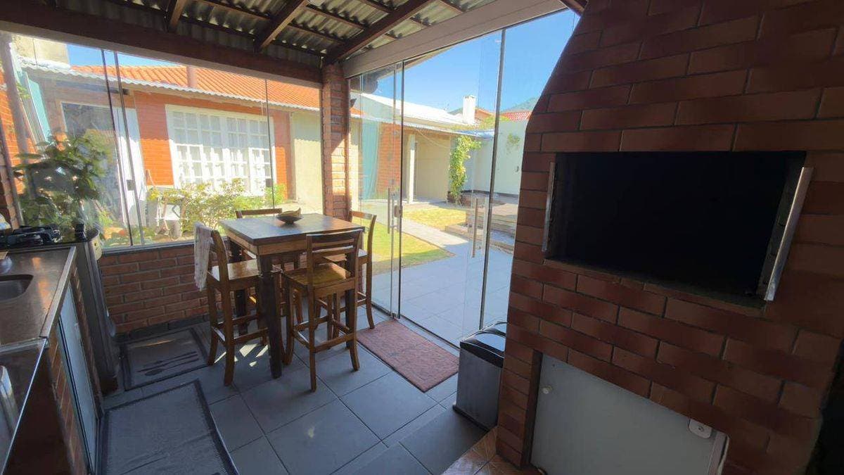 Casa Á Venda - Praia de Palmas - Casa em Praia de Palmas, Governador Celso Ramos - à venda - ADMIR MIRANDA NEGÓCIOS IMOBILIARIOS