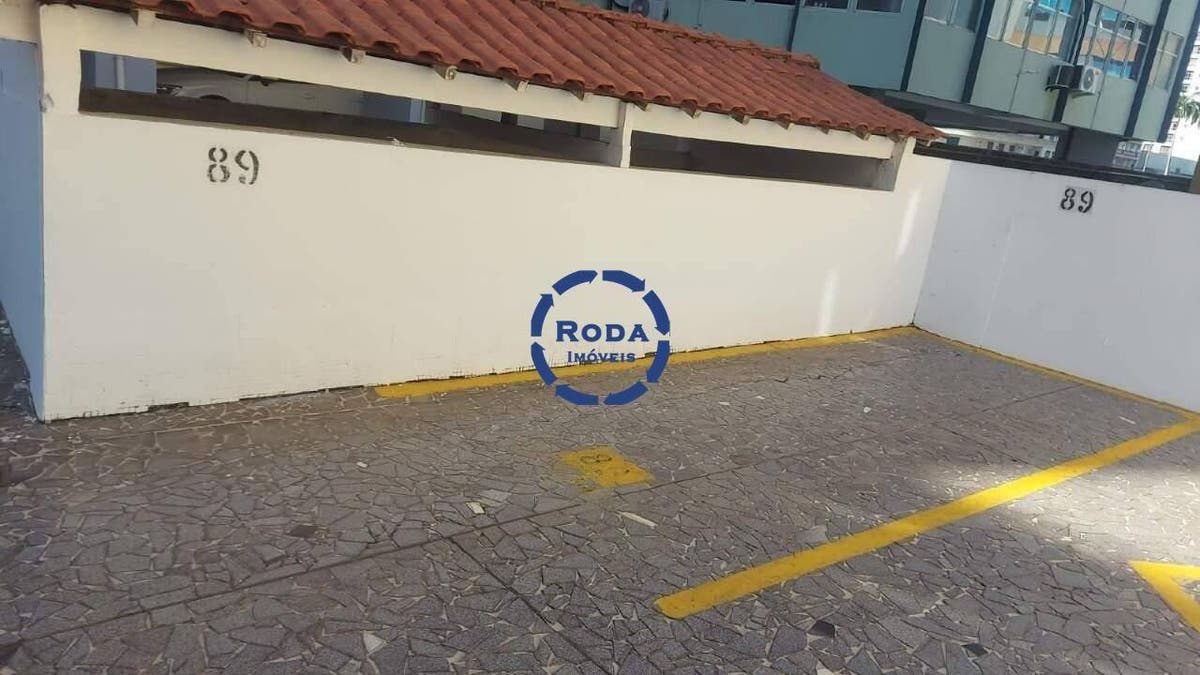 VENDE-SE GARAGENS FECHADAS E DEMARCADAS NO CORAÇÃO DO GONZAGA - Garagem em Gonzaga, Santos - à venda - A.AYRES IMÓVEIS LTDA