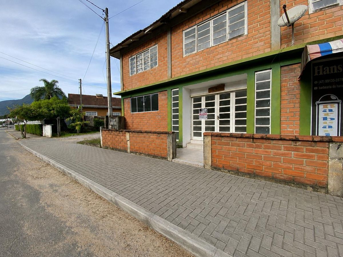 Kitnet no Seminário por apenas R$900! - Casa em Seminário, Corupá - para locação - CONSTRUTORA O.R. LTDA