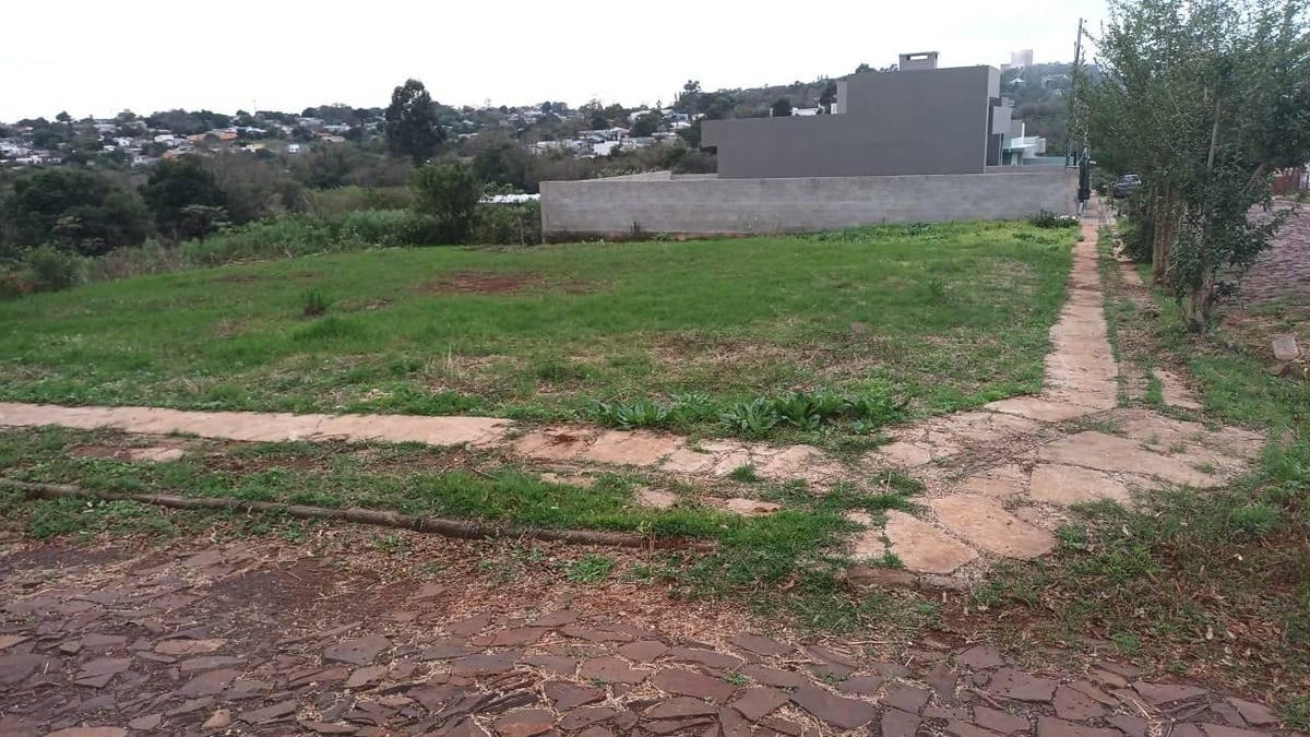 Terreno Esquina Plano - Lote/Terreno em Thome de Souza, Ijuí - à venda - IMOBILIÁRIA SOLUÇÃO IMÓVEIS IJUÍ
