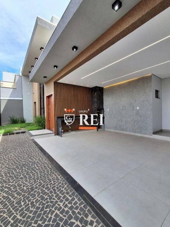 São 3 quartos sendo 1 suíte, sala, cozinha, banh. social, área de serviço e garagem gourmet para 2 carros. - Casa em Residencial Gameleira II, Rio Verde - à venda - IMOBILIARIA REI EMPREENDIMENTOS S/S LTDA