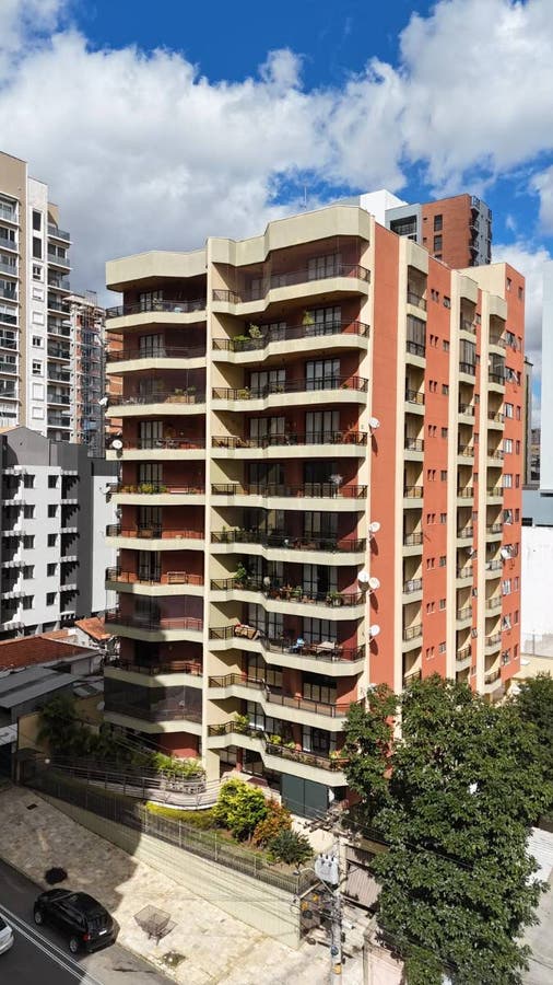 Apartamento com 3 Quartos à Venda, Centro - Poços de Caldas - Apartamento em Centro, Poços de Caldas - à venda - L. Queiroz Correa Negócios Imobiliários Ltda