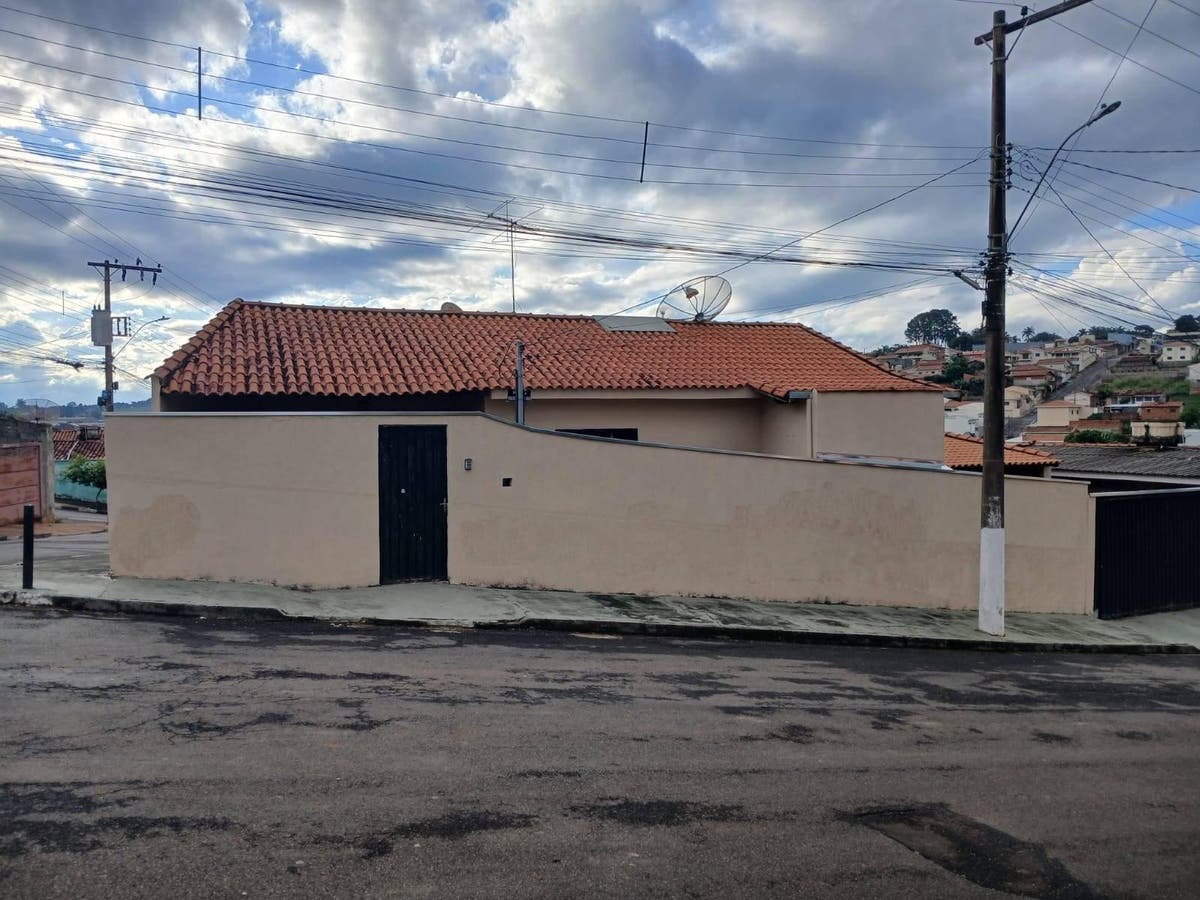 CASA RECREIO DOS BANDEIRANTES - GUAXUPÉ - Casa em Recreio dos Bandeirantes, Guaxupé - à venda - Grupo G3 Investhouse Ltda