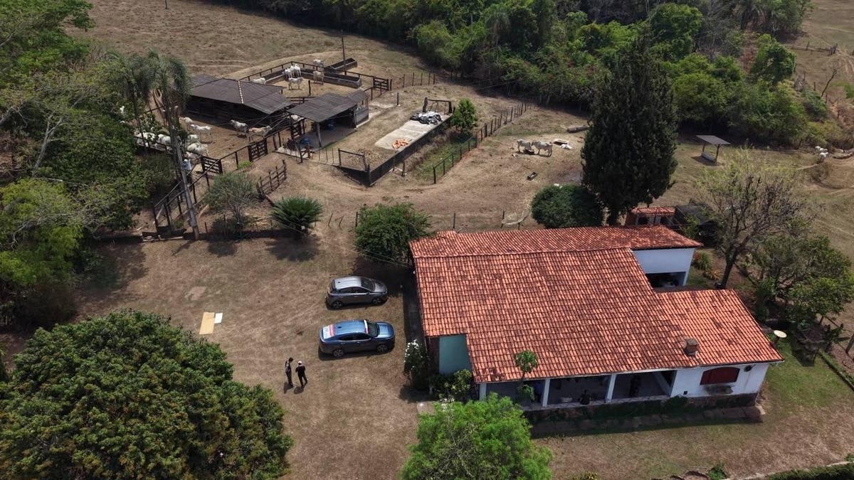 MARAVILHOSA FAZENDA DE GADO DE CORTE - Lote/Terreno em Santo Antônio do Descoberto - à venda - CASA GOLD IMÓVEIS