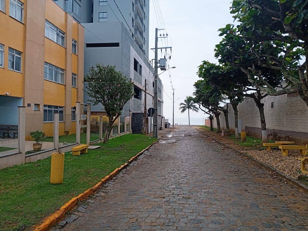 APARTAMENTO MOBILIADO À 50M DA PRAIA NO BAIRRO TABULEIRO - Barra Velha/SC - Apartamento em Tabuleiro, Barra Velha - à venda - CST SOLUÇÕES IMOBILIARIA LTDA