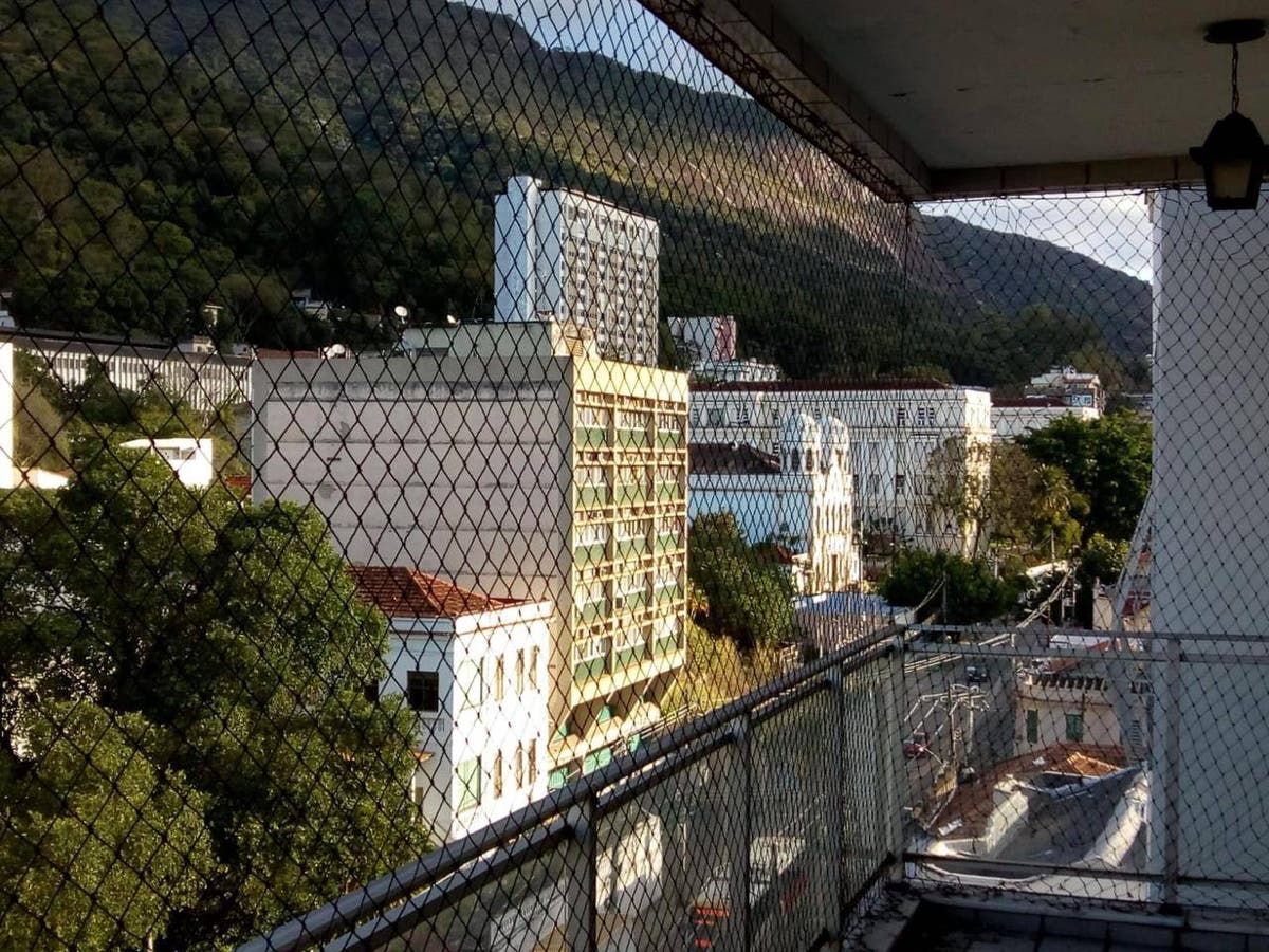Apartamento com varandão, 3 quartos, sendo uma suíte e direito a laje com 2 vagas em escritura - Apartamento em Tijuca, Rio de Janeiro - à venda - MIGUEZ IMOBILIÁRIA