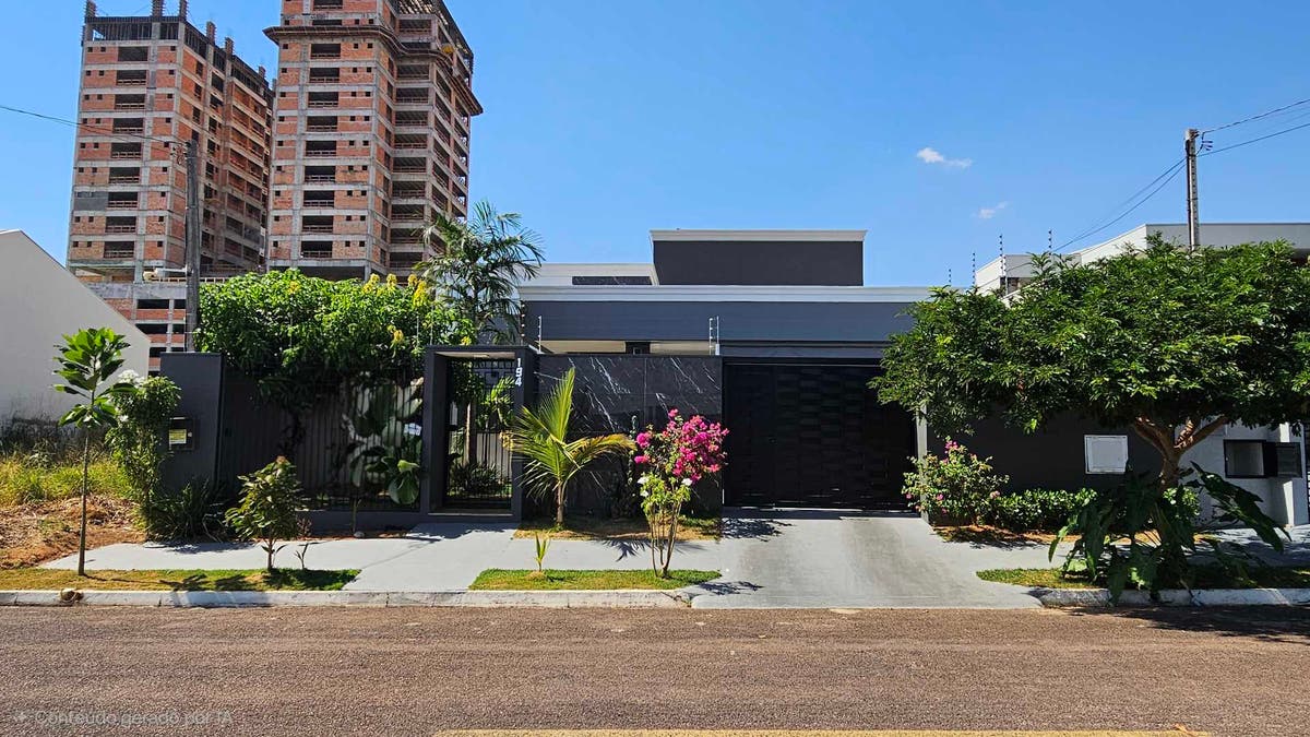 Casa com Demi-Suítes e Suíte - 180m - Florais da Mata - Casa em Florais da Mata, Sorriso - à venda - Aurora Imobiliária