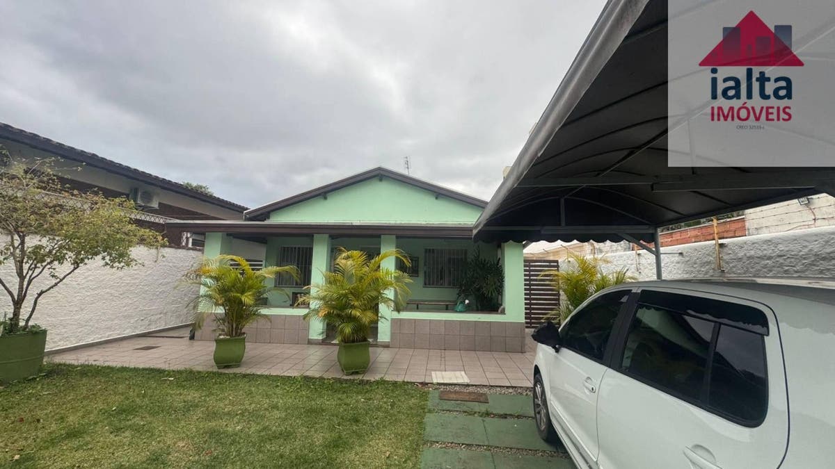 Casa no Centro, Caraguatatuba/SP - Casa em Centro, Caraguatatuba - à venda - IALTA IMOVEIS LTDA