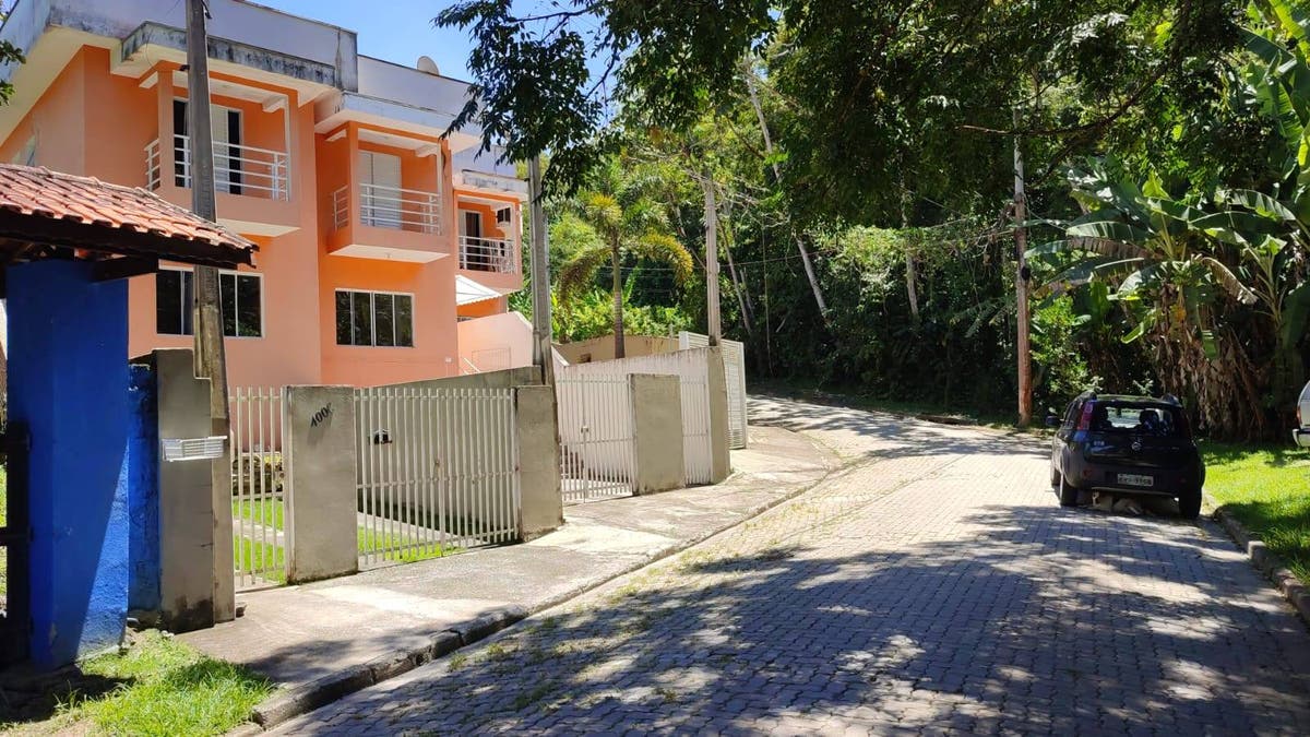 Sobrado com 2 quartos em Rua Jaci Rocha, Igaratá - Sobrado em Rosa Helena, Igaratá - à venda - RM Imóveis