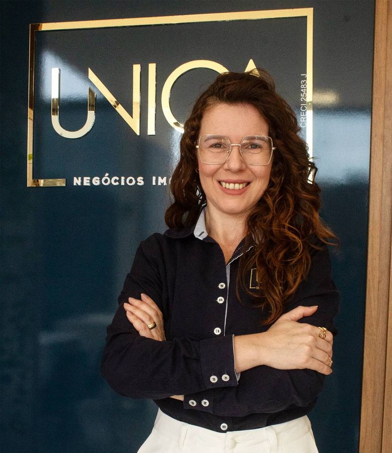 Valeria de Oliveira Hesper