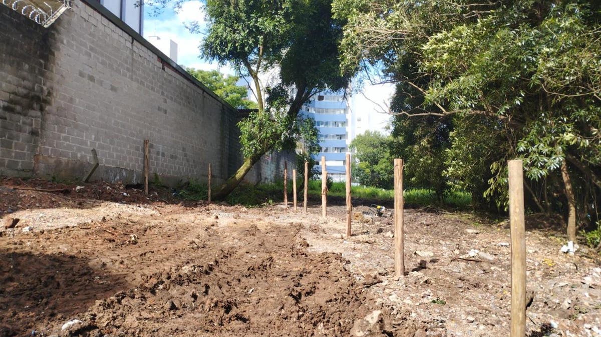 Terreno, à Venda por R$ 1.700.000,00 - Cabral, Curitiba (Pr) estuda permuta local - Lote/Terreno em Cabral, Curitiba - à venda - EMG&J Assessoria Imobiliária Ltda