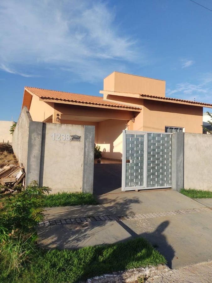 Casa , com 3 quartos - Jardim dos Ipês, Sorriso