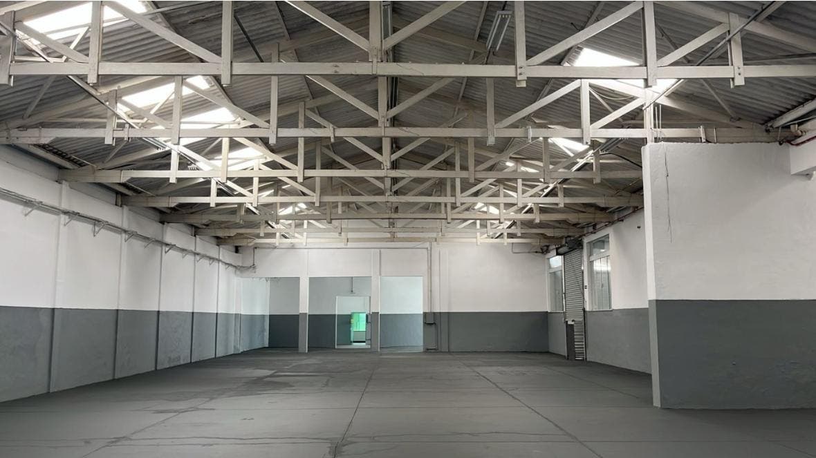 GALPÃO PARA VENDA - SÃO PAULO - VILA INDEPENDENCIA - ÁREA CONSTRUIDA 1.558 M² ÁREA DO TERRENO 1.665 M² - Prédio em Vila Independência, São Paulo - à venda - Um Imóvel