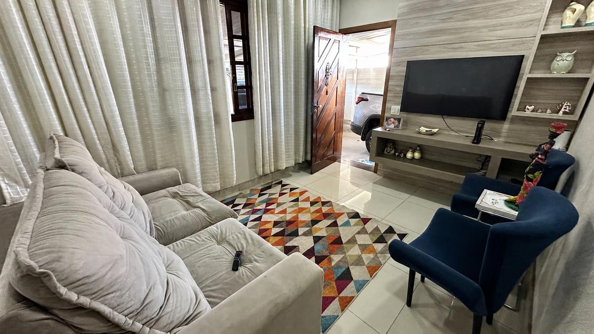 Linda e Espaçosa Casa 3 Quartos com Suíte no Monte Verde em Betim - Casa em Monte Verde, Betim - à venda - Via M Empreendimentos Imobiliários Ltda