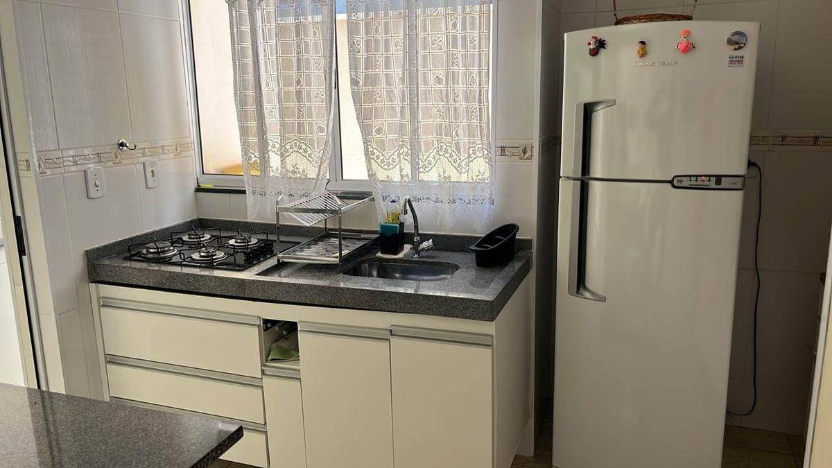 Sobrado à Venda com 3 Quartos, Jardim e Cozinha com Móveis Planejados em Jardim Santa Mônica - Avaré - Sobrado em Jardim Santa Mônica, Avaré - à venda - CRYSTAL IMÓVEIS