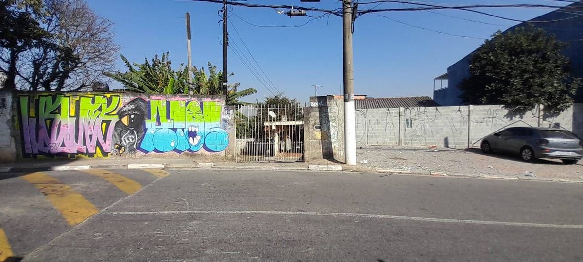 Vende-se terreno com casa - Lote/Terreno em Santa Maria, Osasco - à venda - Lemos Imobiliária