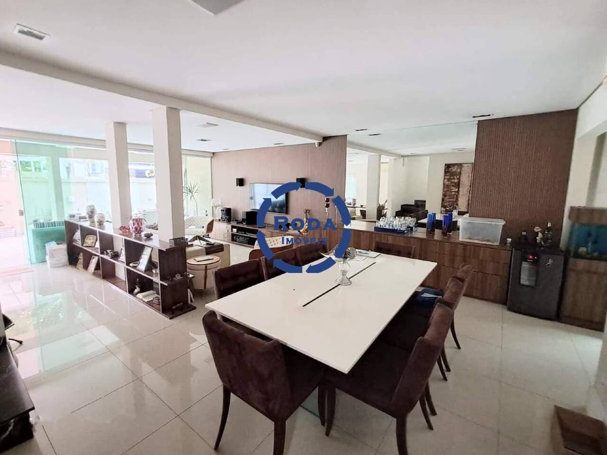 Oportunidade Incrível no Gonzaga – Casa Sensacional à Venda! - Sobrado em Gonzaga, Santos - à venda - A.AYRES IMÓVEIS LTDA
