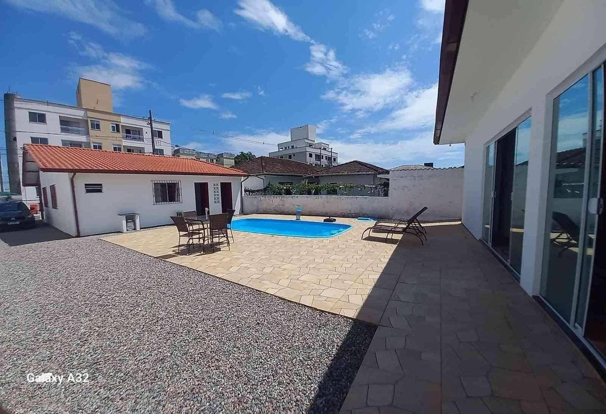 Casa padrão à Venda, Barra do Aririú, Palhoça, SC - Casa em Barra do Aririú, Palhoça - à venda - Madri Imóveis ltda