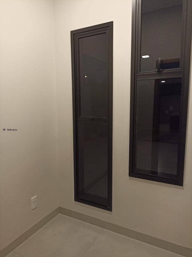 Casa, 3 quartos, 250 m² - Foto 2