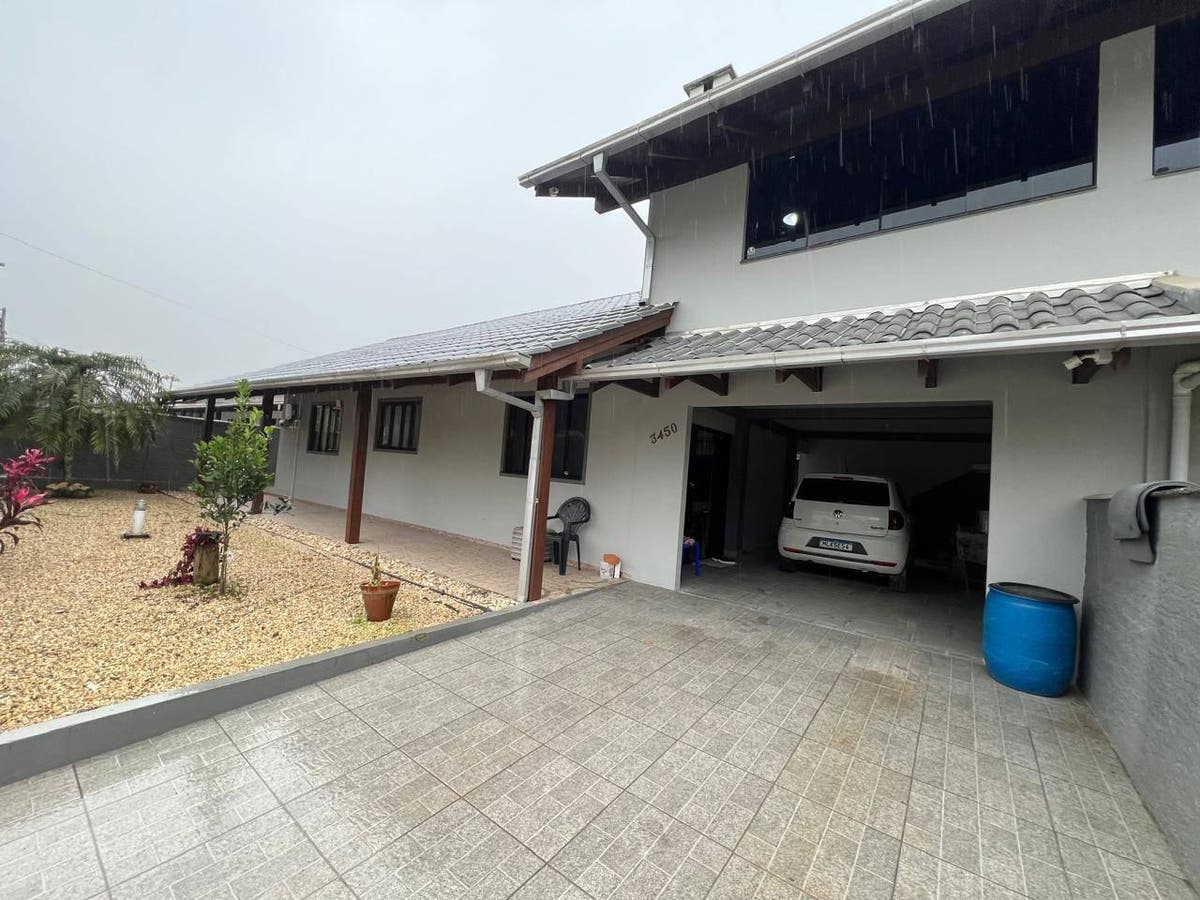 Casa com 3 quartos à Venda, Santa Terezinha - Gaspar - Casa em Santa Terezinha, Gaspar - à venda - Tomio Imoveis Ltda