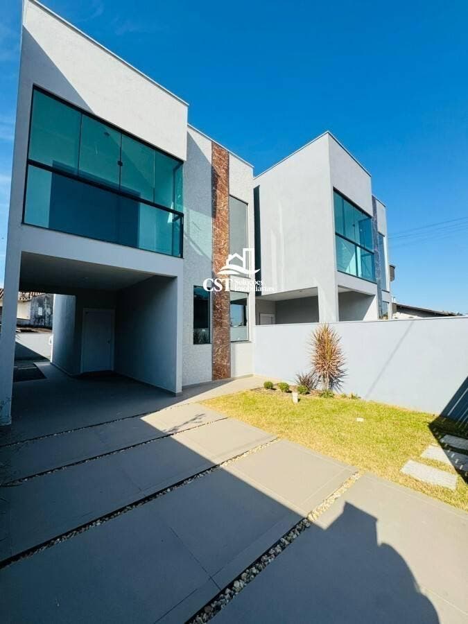 CASA COM 03 QUARTOS SENDO 01 SUÍTES NO CENTRO - Barra Velha/SC - Sobrado em Centro, Barra Velha - à venda - CST SOLUÇÕES IMOBILIARIA LTDA