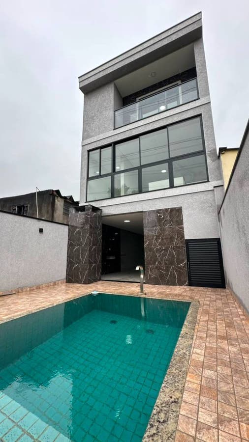 Sobrado 250m2 | 3 dormitórios (03 suítes) | 05 vagas | Piscina | Parque São Domingos - São Paulo - Sobrado em Parque São Domingos, São Paulo - para locação e à venda - INGRÁCIA IMÓVEIS